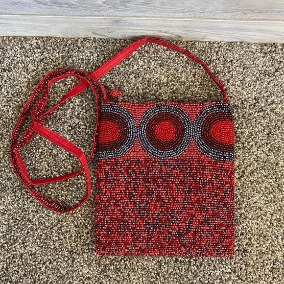 Vintage Red Seed Bead Crossbody Clutch Boho Handbag, Red Geometric Pattern Bag - Picture 6 of 7